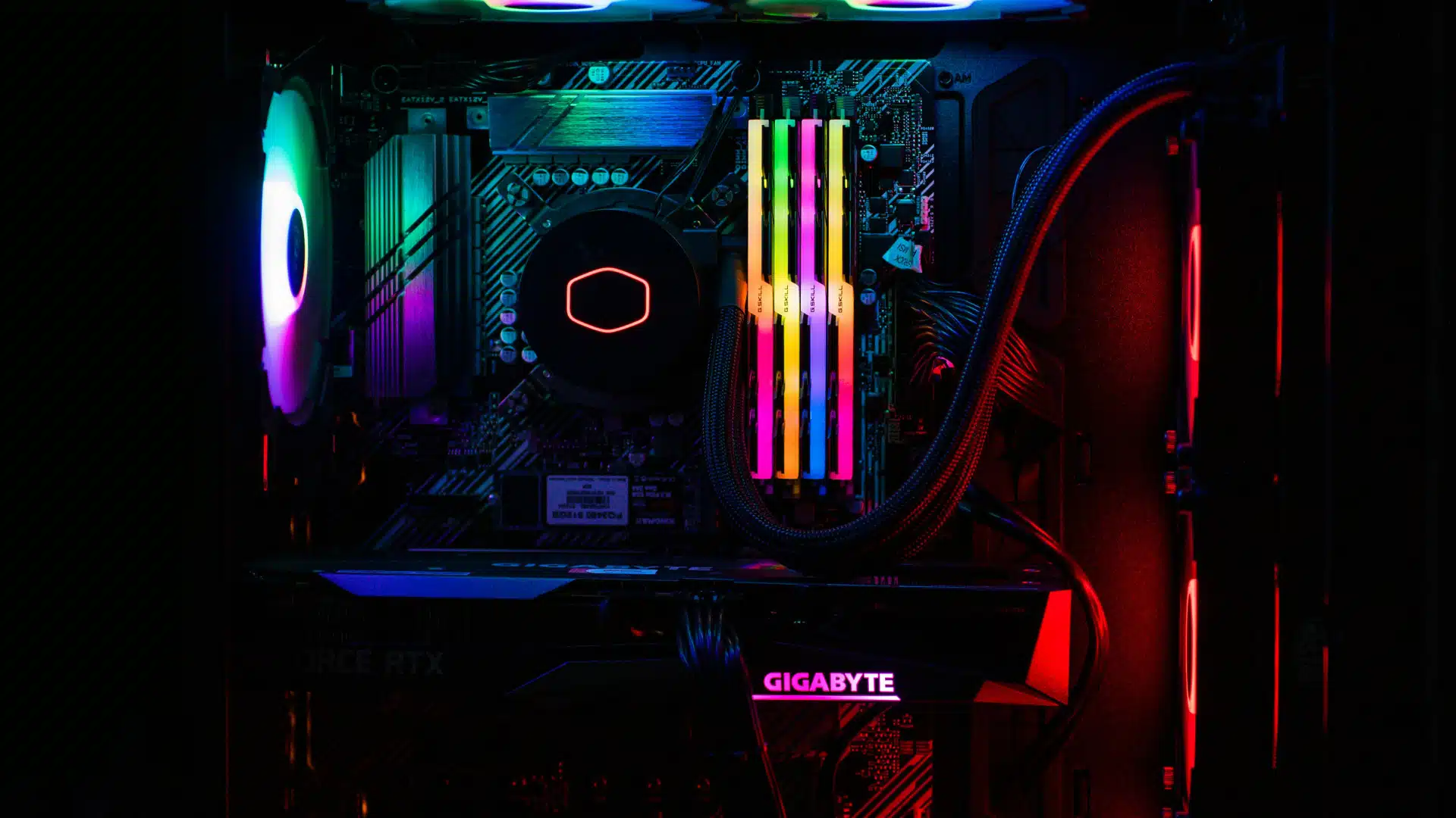 Carte mère, processeur, RAM... Comprendre chaque composant de votre PC