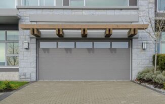 Quel spécialiste pour l’installation d’une porte de garage ?