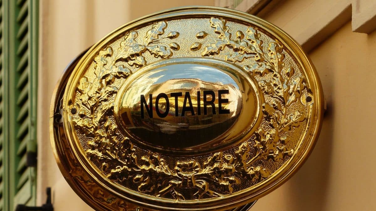 Trouver un notaire en Bretagne : les avantages d'utiliser un annuaire en ligne...